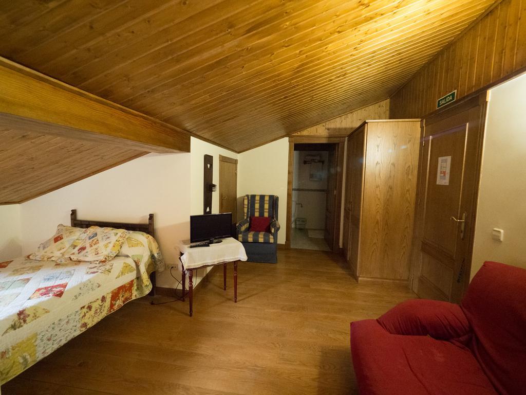 Готель Casa Rural Martxoenea Landetxea Arruazu Екстер'єр фото