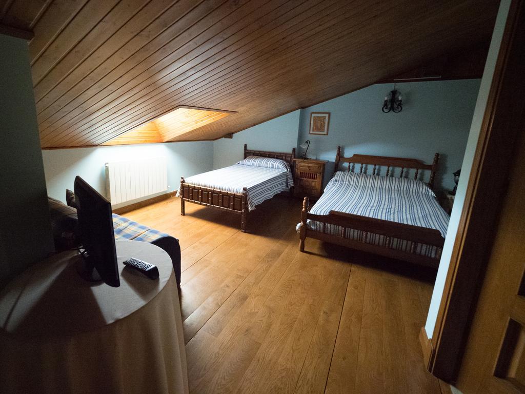 Готель Casa Rural Martxoenea Landetxea Arruazu Екстер'єр фото